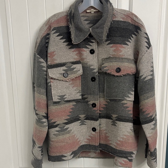 La Miel Aztec Patterned Button-Up Jacket - Picture 2 of 12